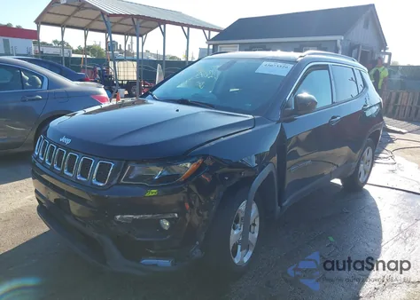 2018 Jeep Compass Latitude 4X4 from USA, damaged, VIN 3C4NJDBB5JT418695
